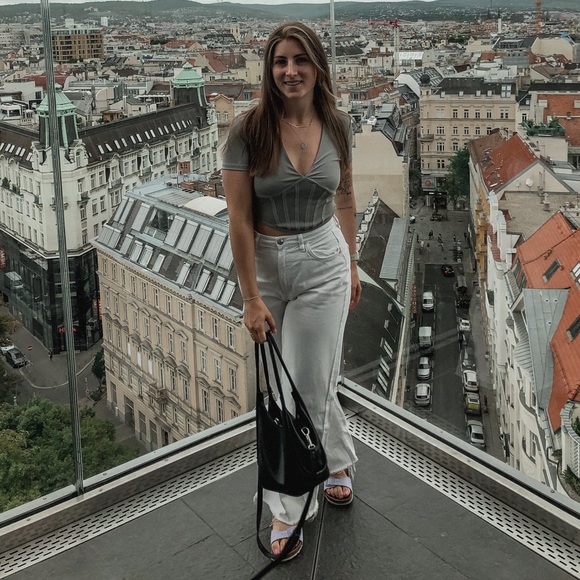 Meet your Posher, Karolina - Picture 6 of 6